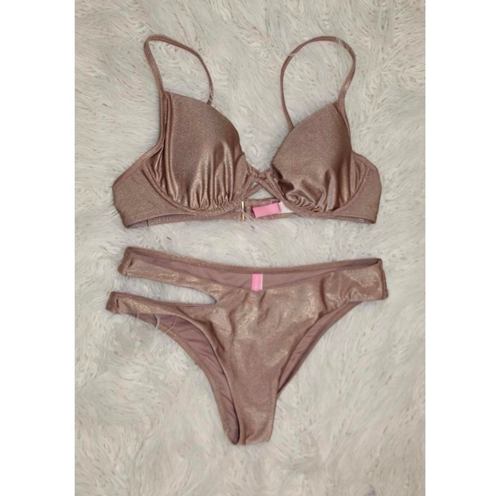 Victoria’s Secret Swimwear / Bikini